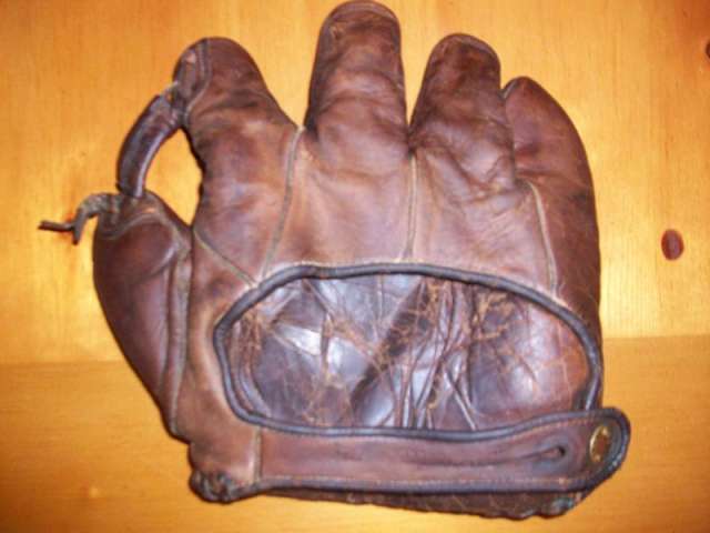 Rogers Hornsby Wilson 648L Back